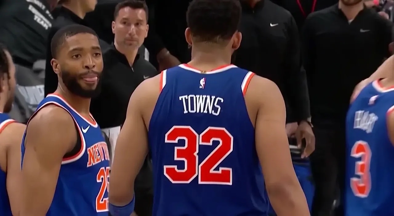 包含赛后NBA总决赛焦点战，尼斯复出首秀，悬念犹存，控场能力受关注的词条